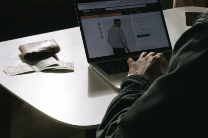 description e commerce : méthode concrète pour l'utiliser dans une stratégie digitale