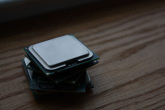 quel processeur pour windows 11 : guide pratique pour comprendre et choisir la bonne solution